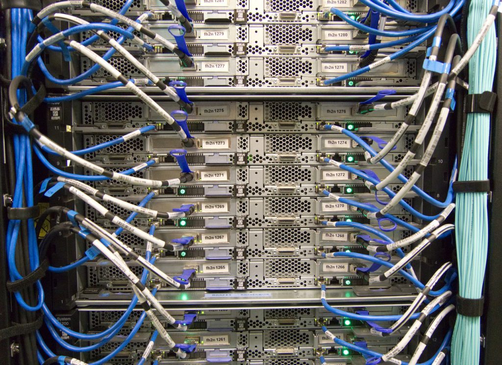 sever-3100049_1280 Systeembeheer - server